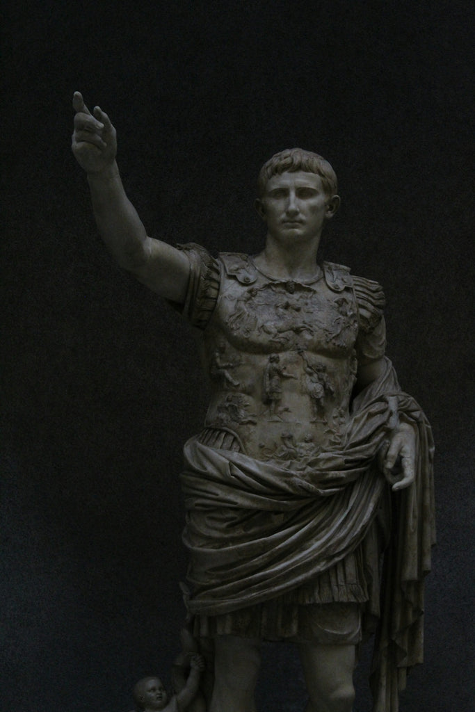 A statue of roman emperor augustus.