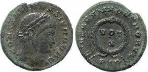 Roman coin of Constantine II - CAESARVM NOSTRORVM, VOT X - Treveri Mint