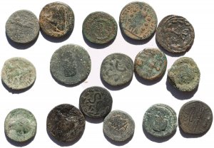 16 Ancient Uncleaned Roman Provincial coins 16-23mm