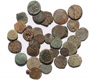34 Ancient Islamic coins including silver