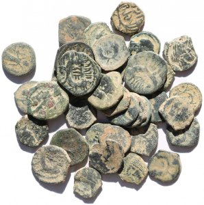 34 Ancient Nabatean coins - nice lot